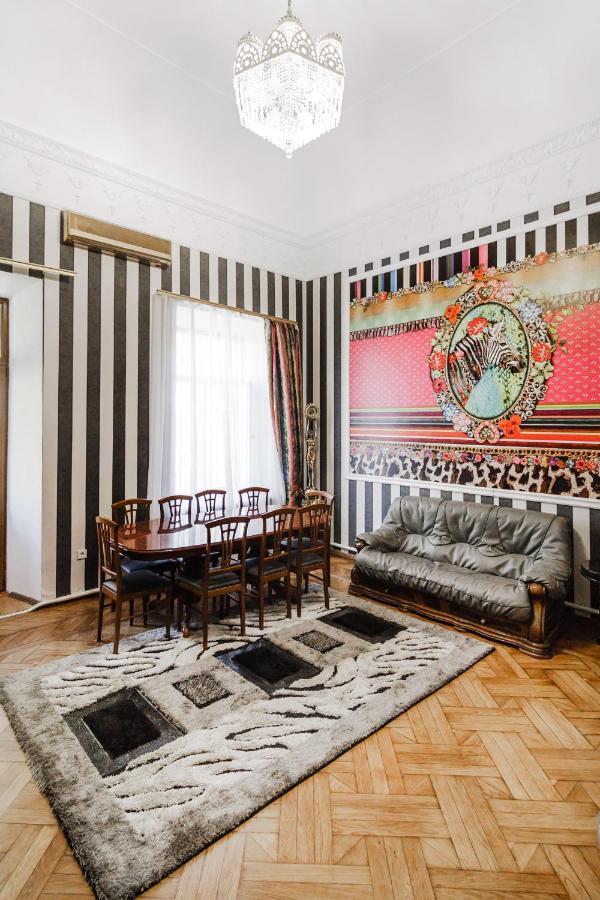 Katerynynska Street 3-Bedrooms Apartment Одесса Экстерьер фото